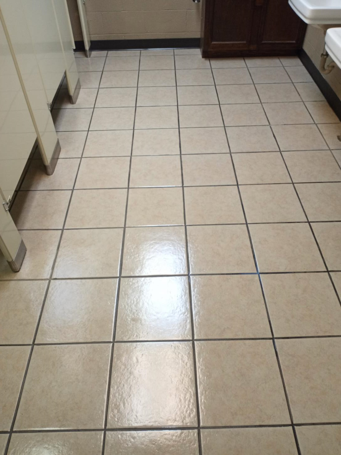 Farris Industrial Janitorial: Service Image-9 Farris Industrial Janitorial: Service Image-9