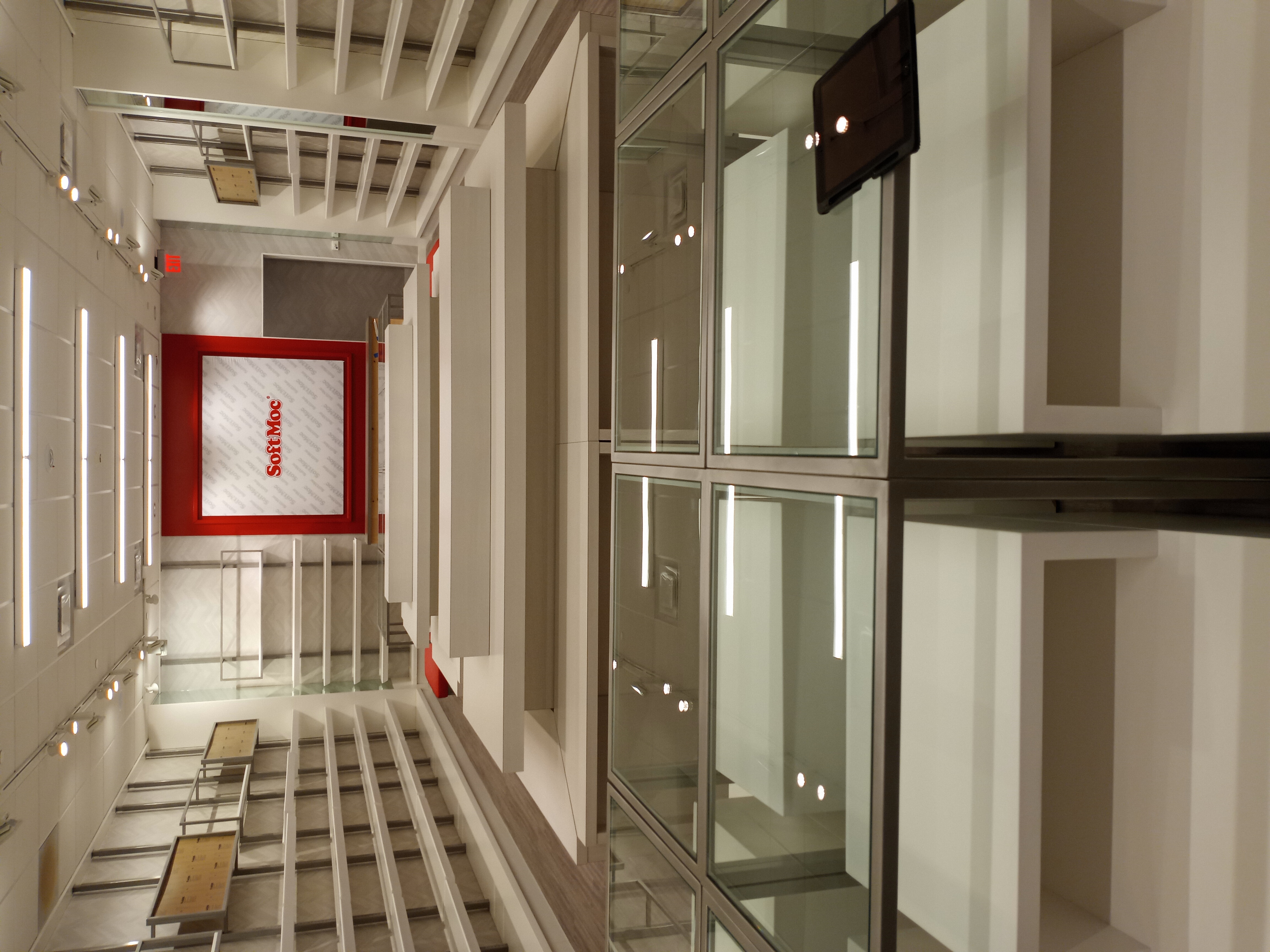 Farris Industrial Janitorial: Service Image-15