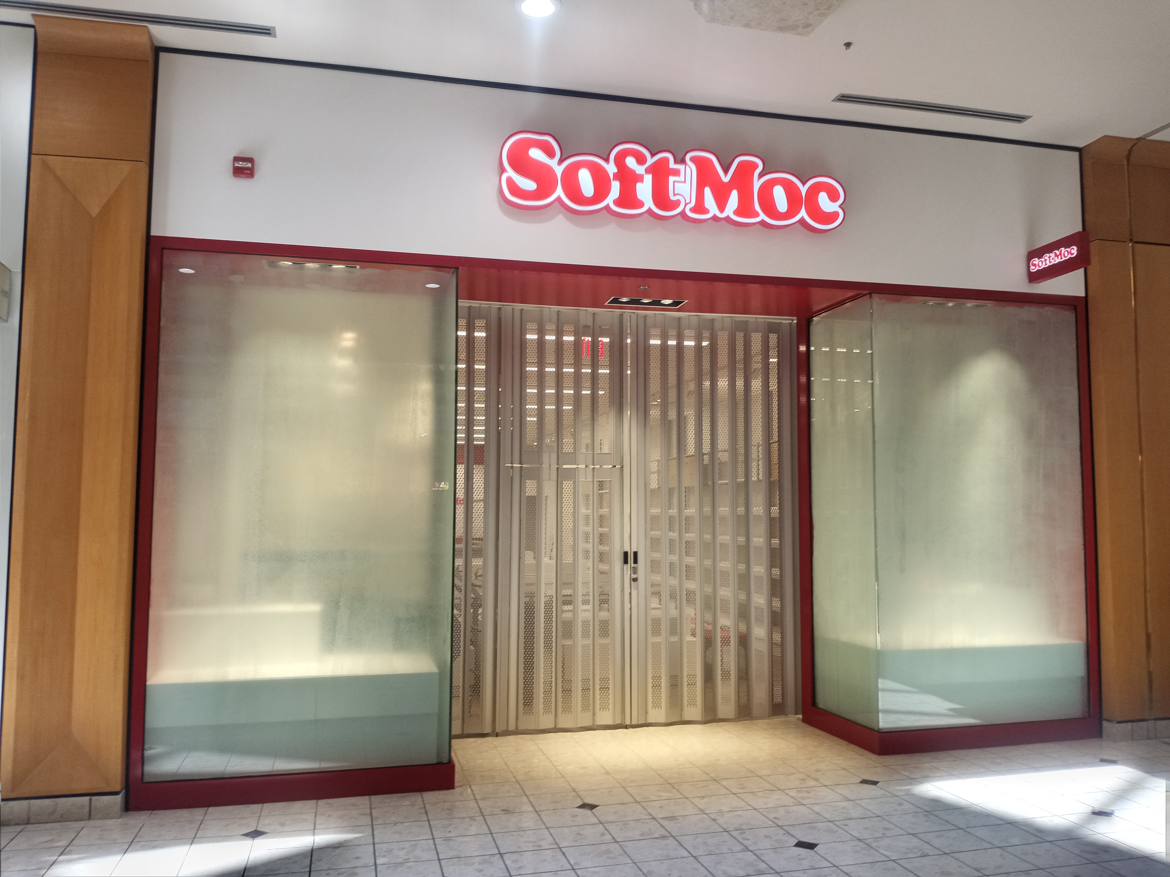 Farris Industrial Janitorial: Service Image-18 Farris Industrial Janitorial: Service Image-18